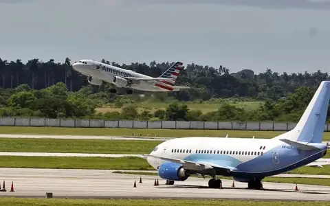 Cuba informó que no hay combustible para aviones.