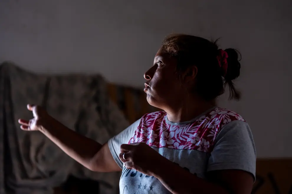 Maximiliano sobreviviente del derrumbe del puente de Santa Lucia y su mama Laura
