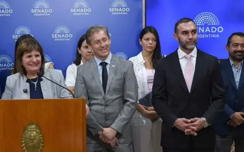 Reforma Laboral: El texto de 98 páginas y 213 artículos llegará al recinto con apenas 28 modificaciones