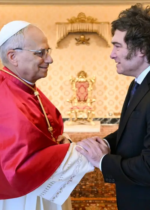"Bálsamo político": El Gobierno apuesta a la visita del papa León a la Argentina