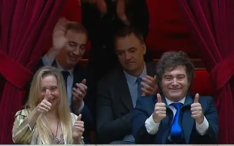 “Está todo descontrolado": Se profundiza la interna en el Gobierno y algunos hablan de "tiros"
