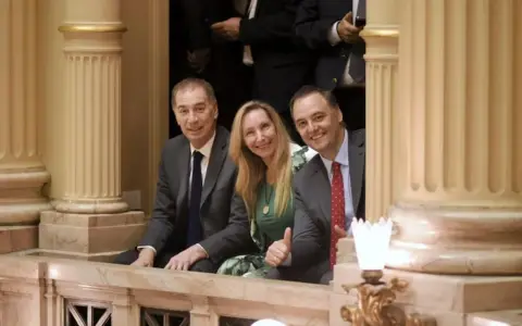 Diego Santilli, Karina Milei y Manuel Adorni en el Congreso (Presidencia)