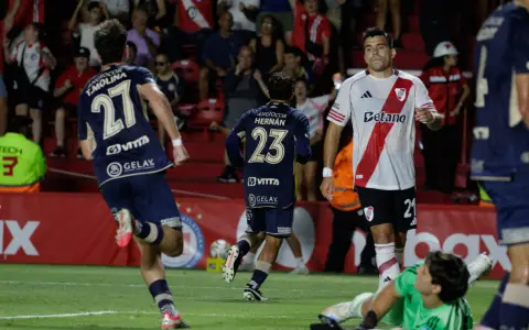 River de mal en peor