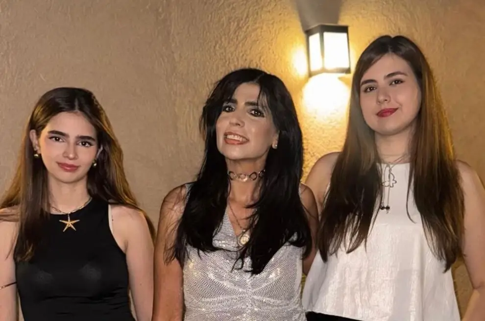 Isolina, Isabel (madre) e Isabel (hija).