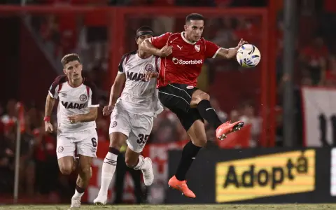 Iván Marcone fue fundamental en la recuperación para el rojo, sobre todo en la acción del primer gol.