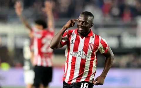 Edwuin Cetré por ahora se queda en Estudiantes.