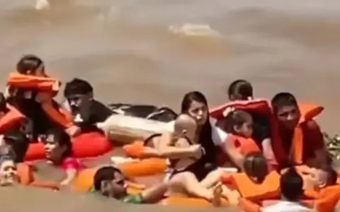 Naufragio cerca de Manaos.