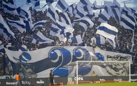 Los hinchas de Gimnasia y Esgrima de La Plata harán explotar el Bosque en una nueva edición del clásico de la capital bonaerense.