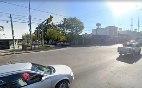 Asesinaron a un policía que hacía delivery.
