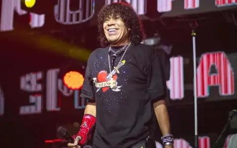 La Mona Giménez se quedó sin aire en su show.
