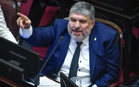 José Mayans cuestionó la reforma laboral.