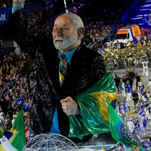Un homenaje a Lula Da Silva en Río de Janeiro encendió la polémica en pleno carnaval