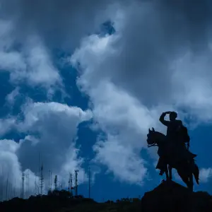 Las nubes asoman, pero Salta tendrá otro día de intenso calor