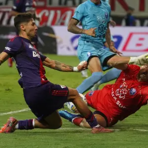 River fue pura incertidumbre y ganó con un penal salvador