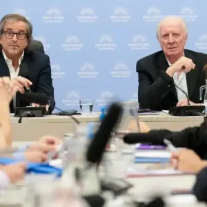 Sin el 44, pero con paro nacional, hay dictamen: Cómo llega la reforma laboral al recinto este jueves