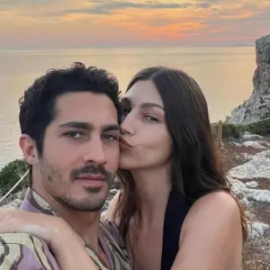 Úrsula Corberó y el Chino Darín mostraron a su hijo Dante