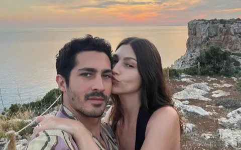 El Chino Darín y Úrsula Corberó presentaron a su hijo Dante