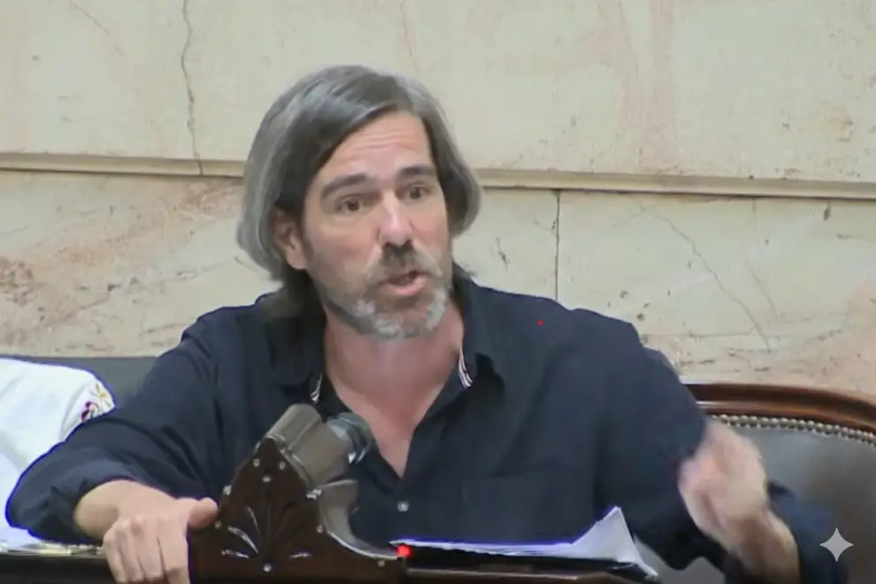 Nicolás del Caño le responde a Outes: “No sea tan chanta diputado. Es una contradicción”
