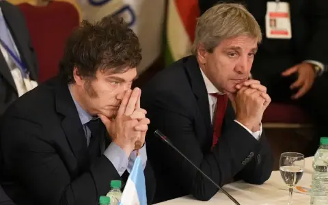 Javier Milei y Luis Caputo.