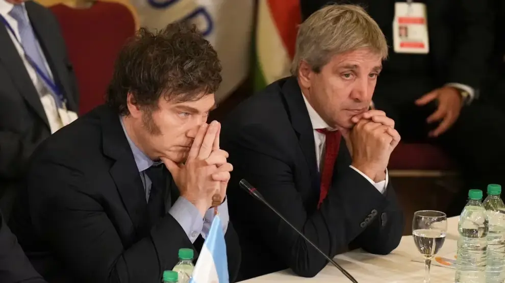 Javier Milei y Luis Caputo.