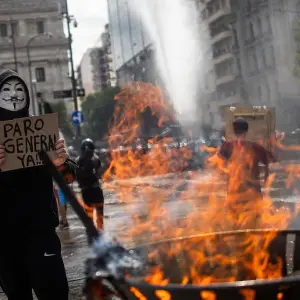 El costo de parar: la Argentina perdió casi 500 millones de dólares por la medida de la CGT
