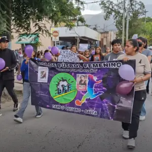 Salta: La familia de Natalia se movilizó junto al pueblo para clamar justicia y que aparezca el asesino