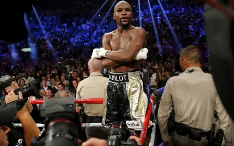 Floyd Mayweather volverá a calzarse los guantes.