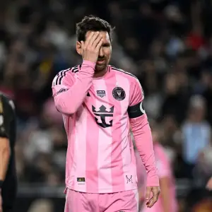 Escándalo total con Messi en la MLS: tuvieron que frenarlo para que no golpee a los árbitros