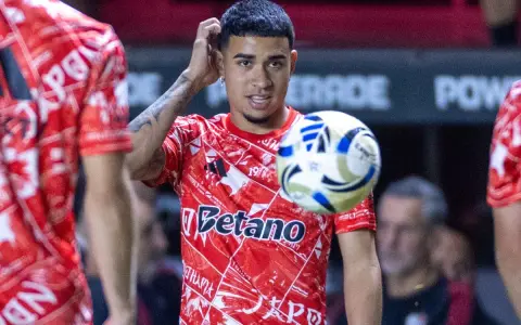 Kendry Páez tiene un esguince acromioclavicular izquierdo grado 1.