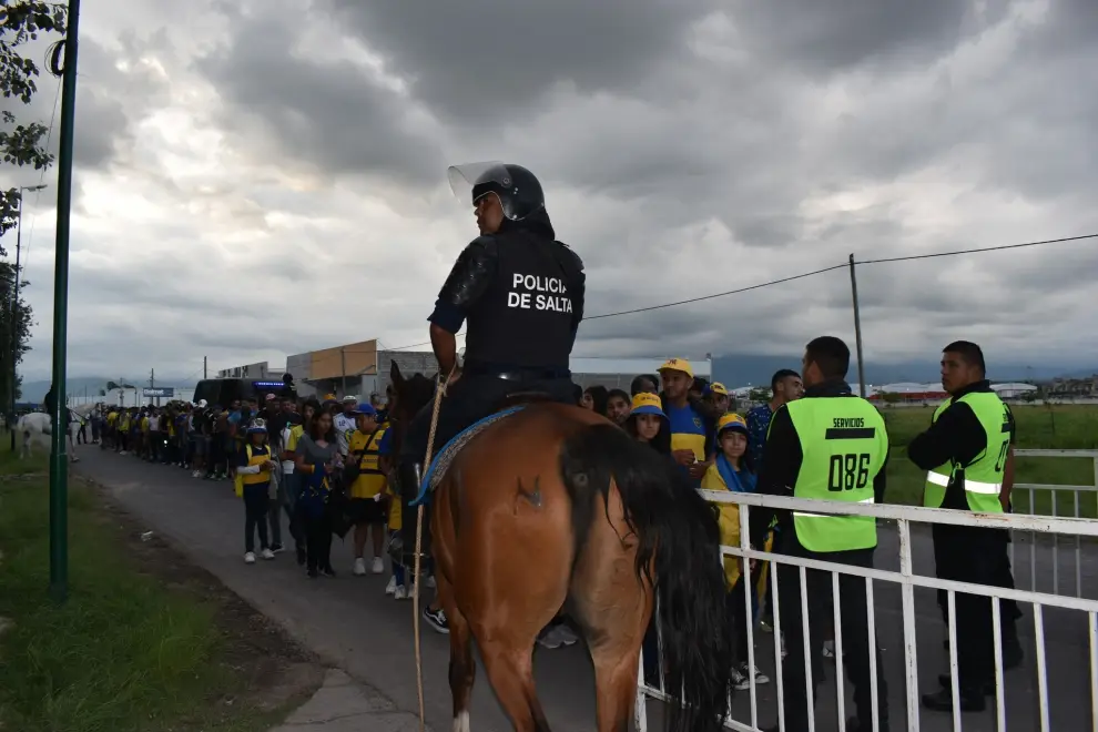 Operativo de seguridad en la venta de entradas.