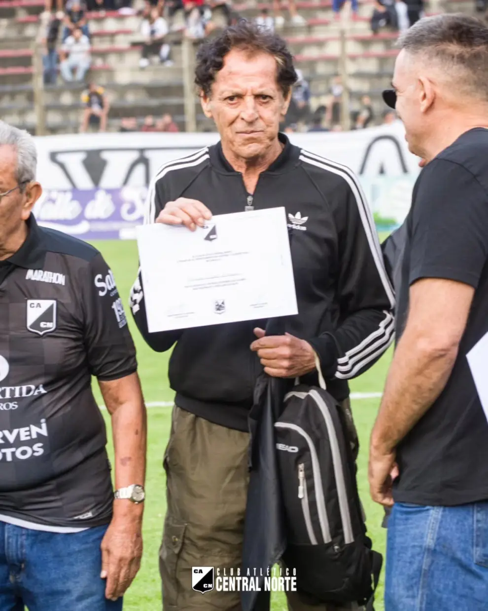 El reconocimiento a Maravilla por parte de Central Norte por su paso por el club