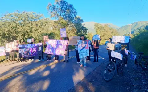 El corte sobre la ruta nacional 51 es intermitente y se libera cada 15 minutos