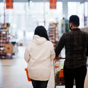 Explotación vs. necesidad: Qué hay detrás del "boom" de los negocios chinos en Salta