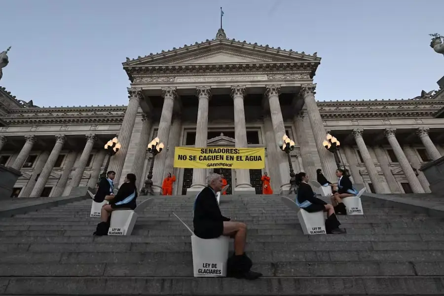 Inodoros en el Congreso