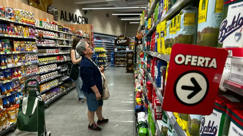 Pasillo de un super.
