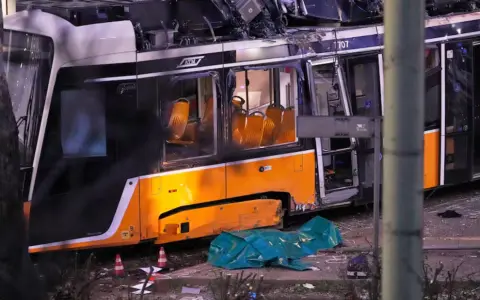 Accidente ferroviario en Milán.