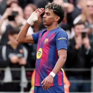 Yamal convirtió su primer hat-trick en la goleada del Barcelona y gol de Julián en el resurgir del Atlético: España al día