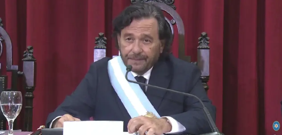 El gobernador Sáen, en su discurso frente a la Legislatura.
