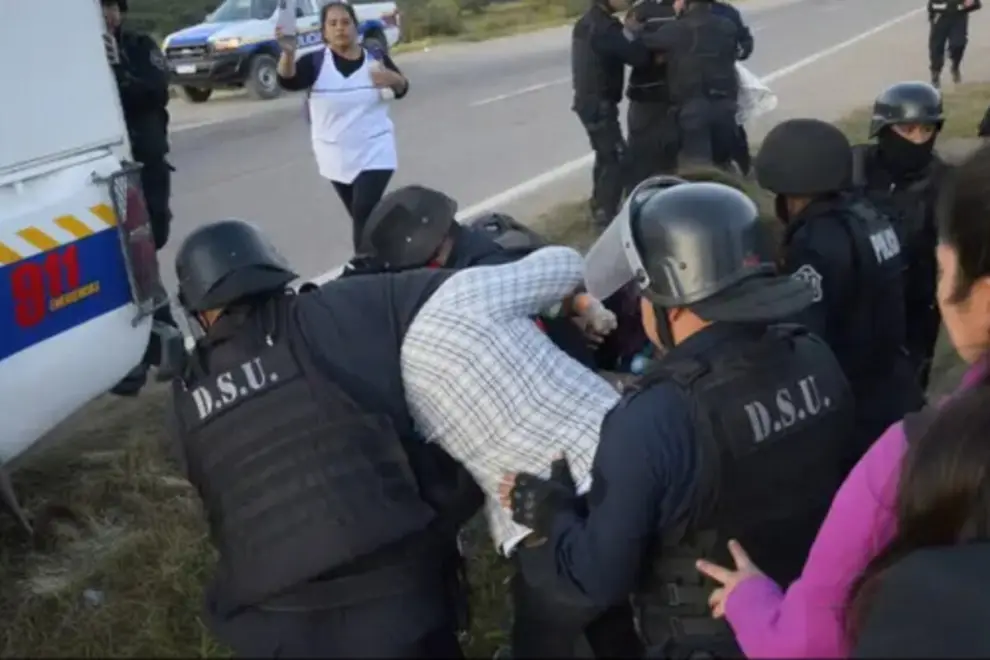 Zunino fue cuestionada cuando ordenó la detención de los docentes.