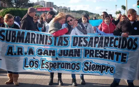 Familiares de los submarinistas desaparecidos del ARA San Juan