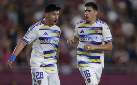 Bareiro y Merentiel, la dupla que comenzó a gestarse en en Salta brilló en la cancha de Lanús