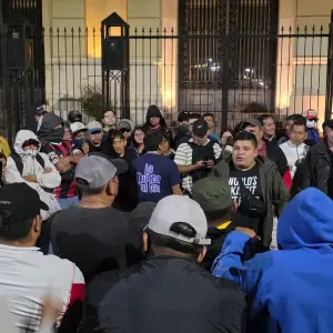 Tensión en Jujuy: estatales, docentes y familiares de policías marcharon por salarios