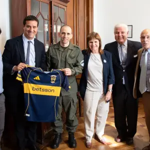 Bullrich se reunió con el gendarme Nahuel Gallo y denunció un intento de “apropiación” del caso por parte de la AFA