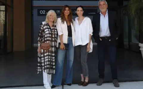 Los Awada