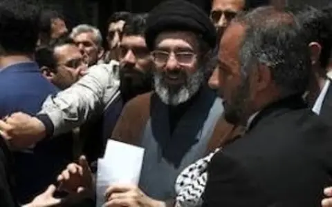 Sucesor de Alí Jomenei