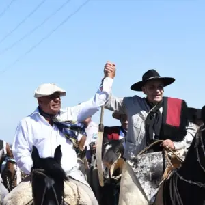 Qué hacía el Chaqueño Palavecino en la lujosa quinta de la AFA: Fiestas exclusivas con celulares prohibidos