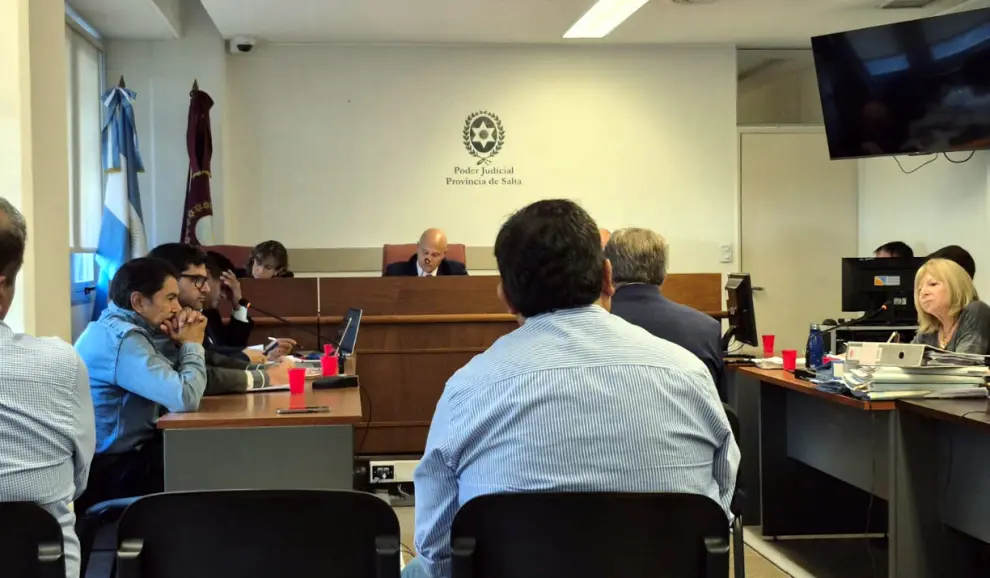 Audiencia del juicio contra Kila Gonza, con la declaración del actual intendente de San Lorenzo