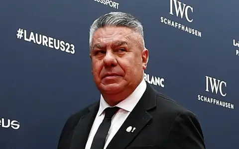 Claudio "Chiqui" Tapia