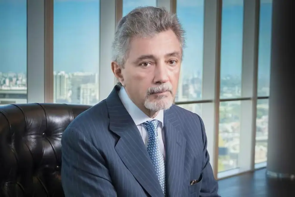 Delfín Jorge Ezequiel Carballo.