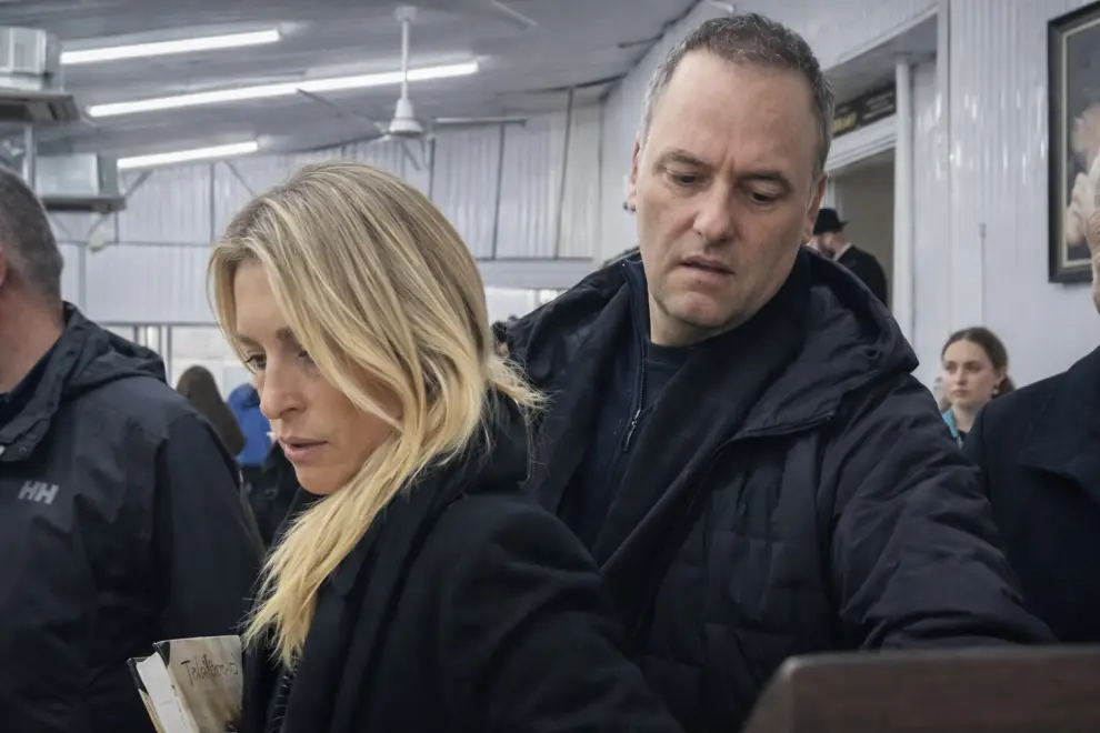 Manuel Adorni, justificó el viaje de su esposa, Bettina Angeletti, en el avión presidencial 
